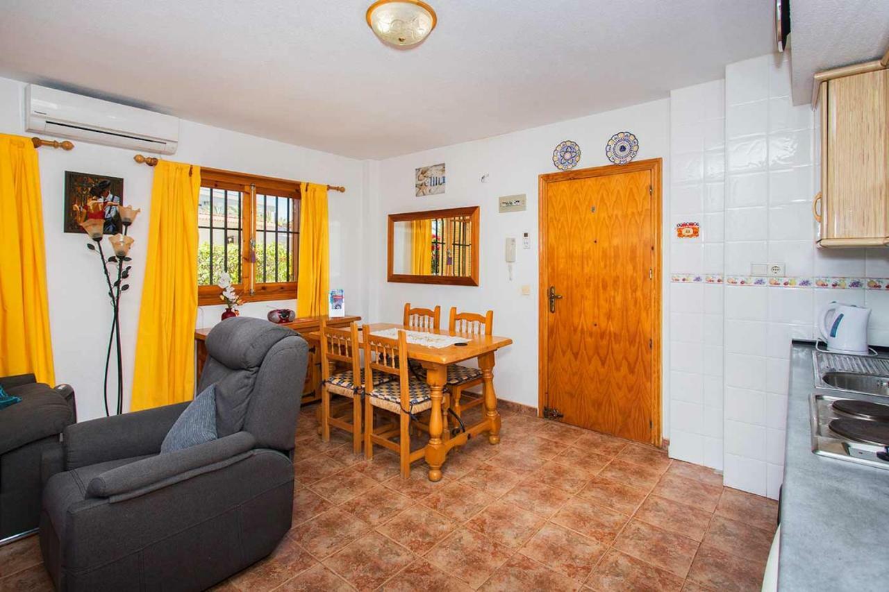Ch Vista Alegre Rocio Del Mar Lägenhet Torrevieja Exteriör bild